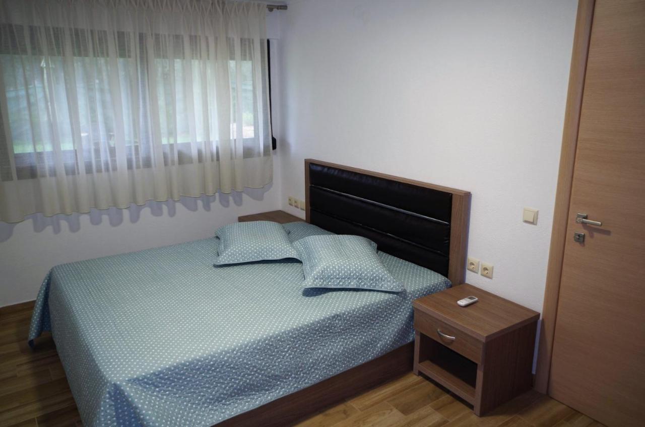 Anesis Luxury *